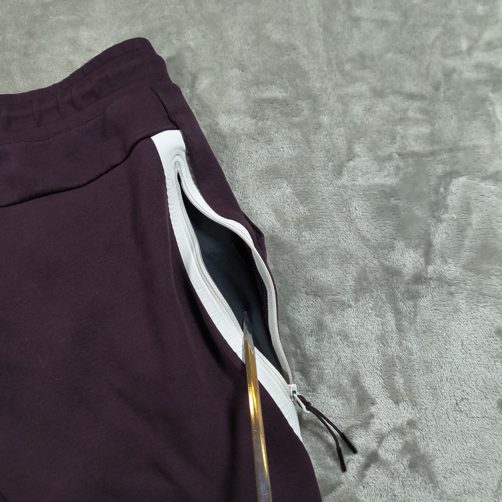 Nike Sportswear Tech Fleece Sweatpants Mens Medium Plum Purple 805162 659 Jogger - Picture 3 of 13